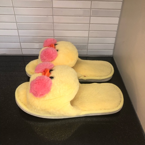 Ladies fuzzy duck slippers - Picture 4 of 7